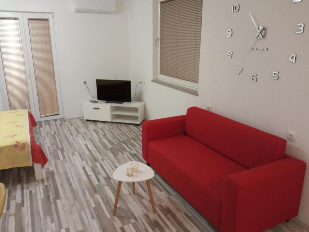 Studio Apartman Matkovic Имотски Экстерьер фото
