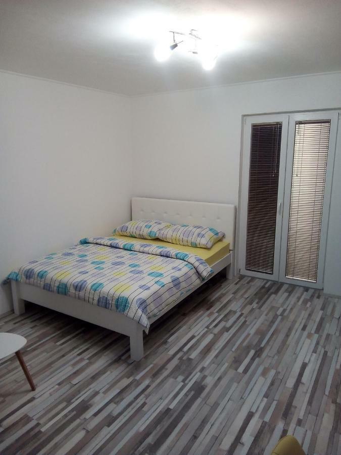 Studio Apartman Matkovic Имотски Экстерьер фото