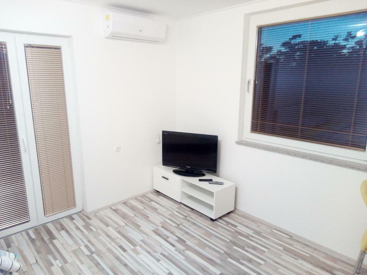 Studio Apartman Matkovic Имотски Экстерьер фото